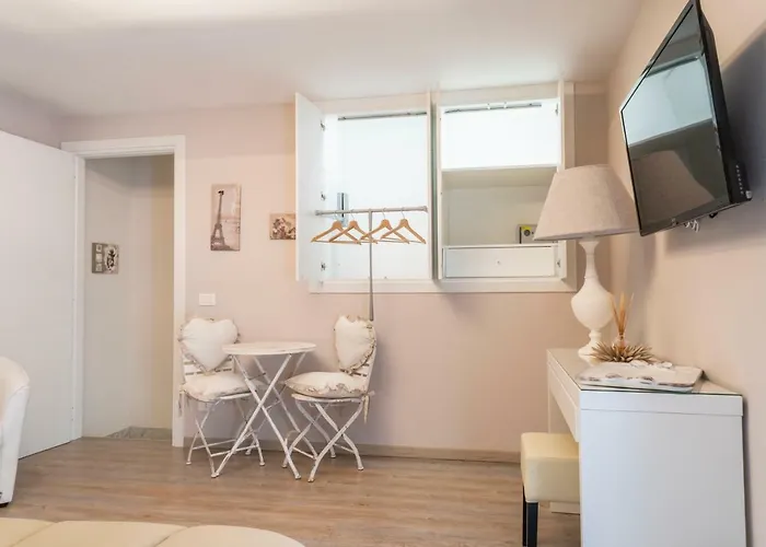 Semesterbostad Sirenide *